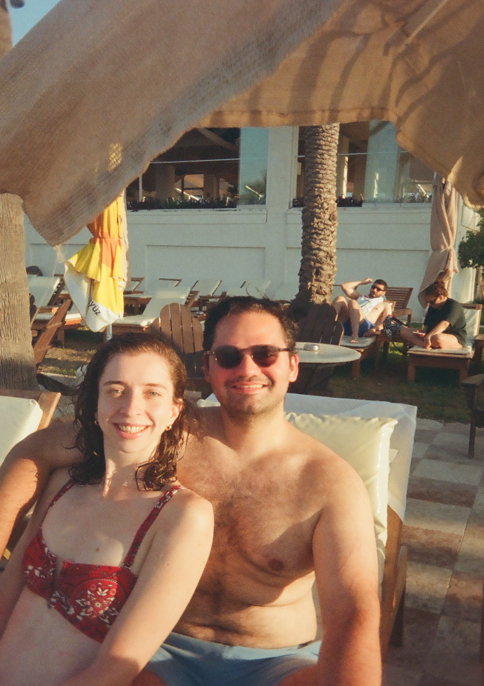 Samimi ve içten bir çift fotoğrafı